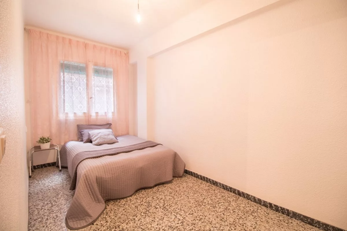 Apartment · 3 bed · 1 bath · 100 m² · Elda — Photo 5 of 10