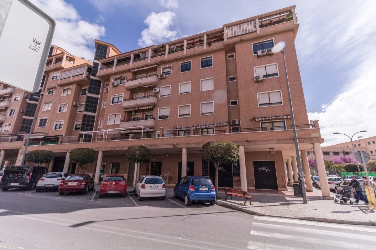 Apartment · 3 bed · 2 baths · 100 m² · Petrer