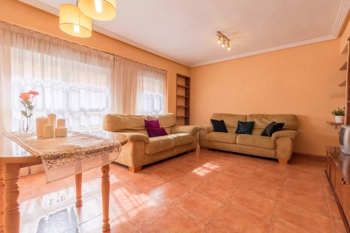 Apartment · 3 bed · 1 bath · 85 m² · Elda — Photo 2 of 11