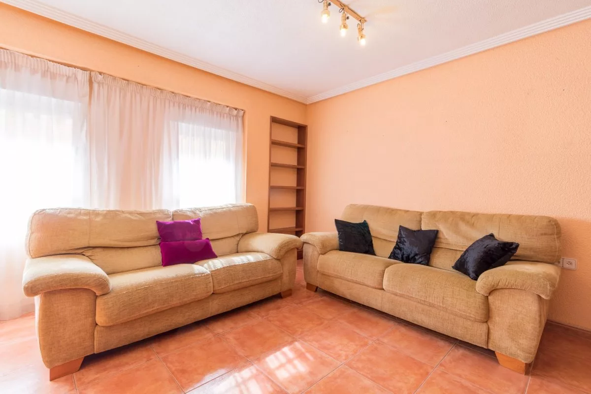 Apartment · 3 bed · 1 bath · 85 m² · Elda — Photo 3 of 11