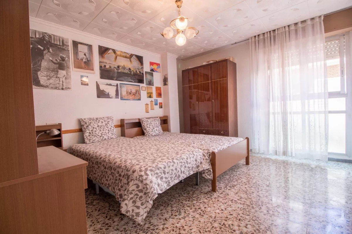 Apartment · 3 bed · 1 bath · 100 m² · Elda — Photo 3 of 7