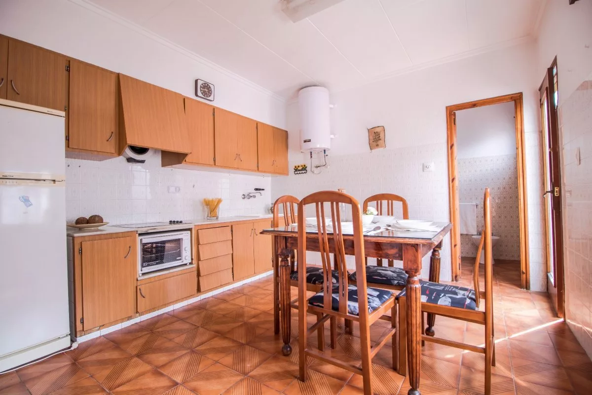 House · 4 bed · 2 baths · 240 m² · Elda — Photo 3 of 11