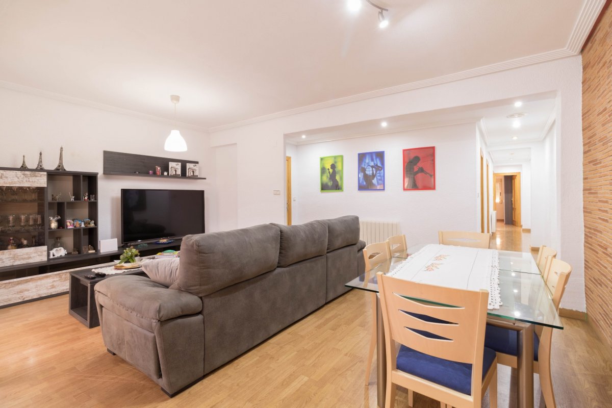 Apartment · 3 bed · 1 bath · Elda