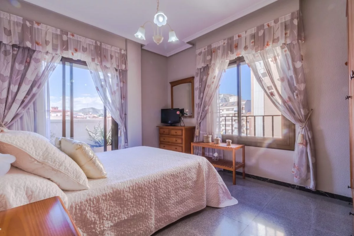 Apartment · 3 bed · 2 baths · 111 m² · Petrer