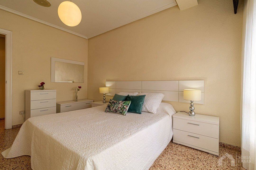 Amplia vivienda en Marina Española.