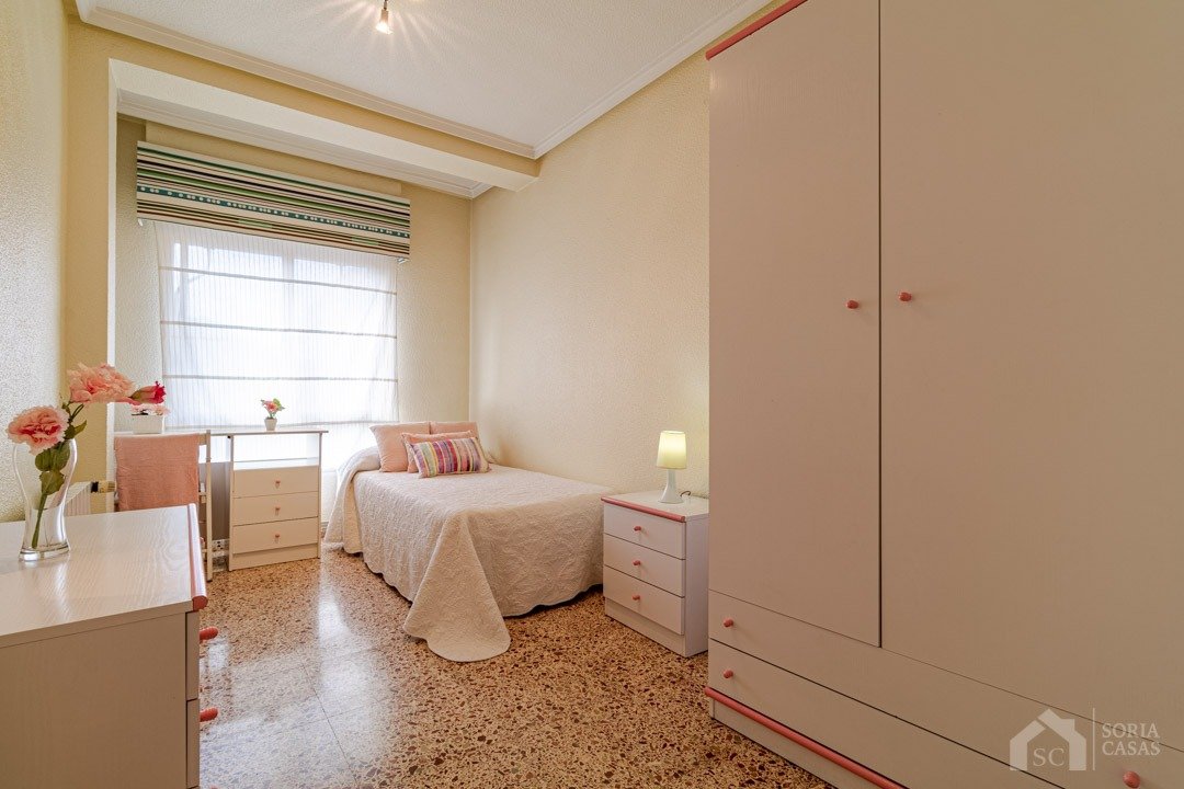 Amplia vivienda en Marina Española. — Foto 3 de 19