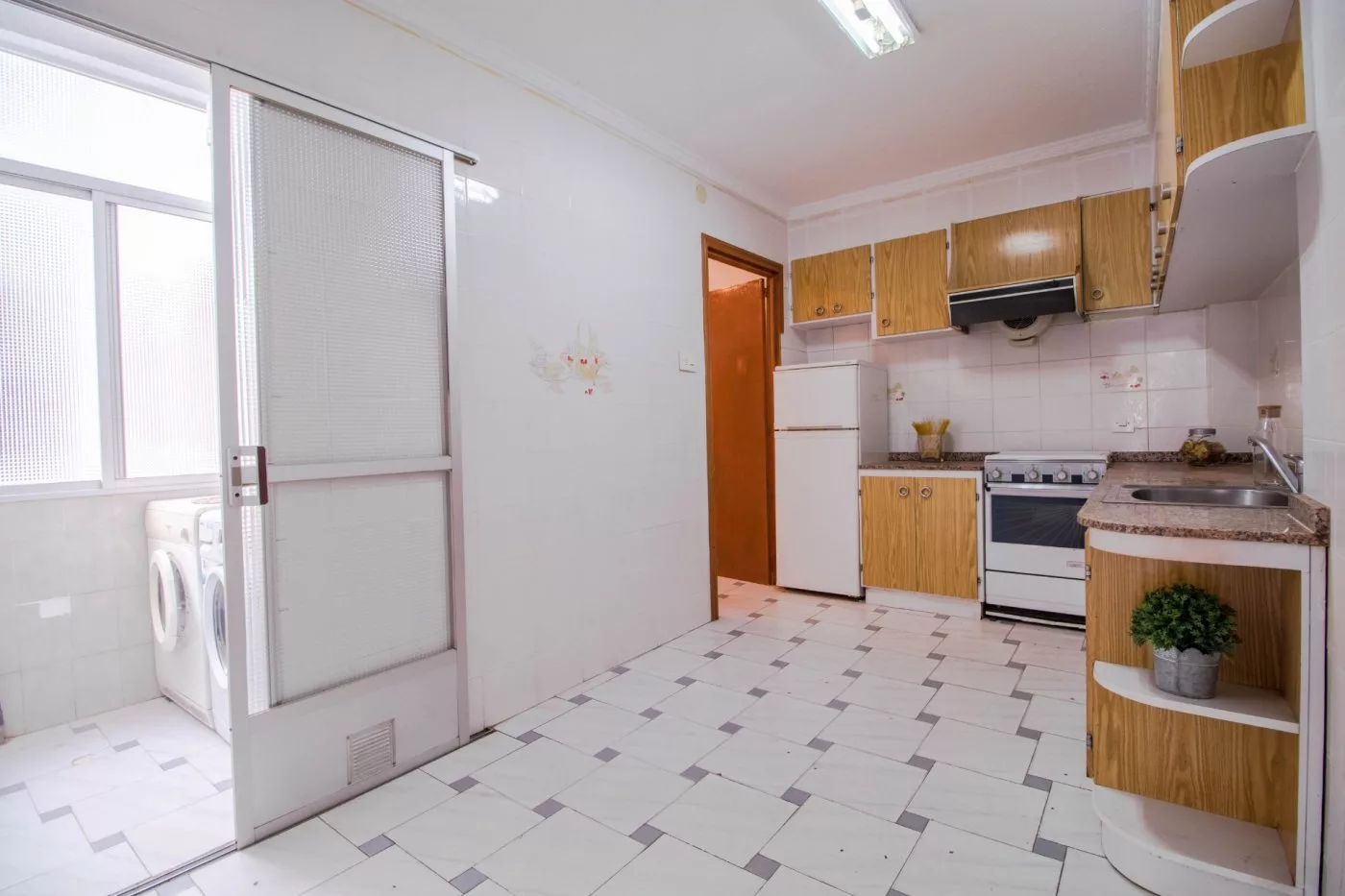 Apartment · 3 bed · 1 bath · 92 m² · Elda — Photo 2 of 8