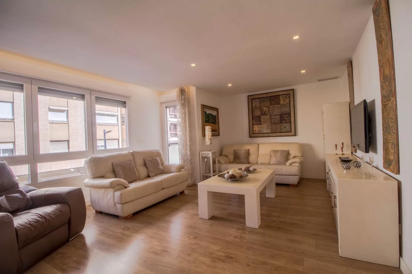 Apartment · 3 bed · 2 baths · 133 m² · Elda — Photo 2 of 19