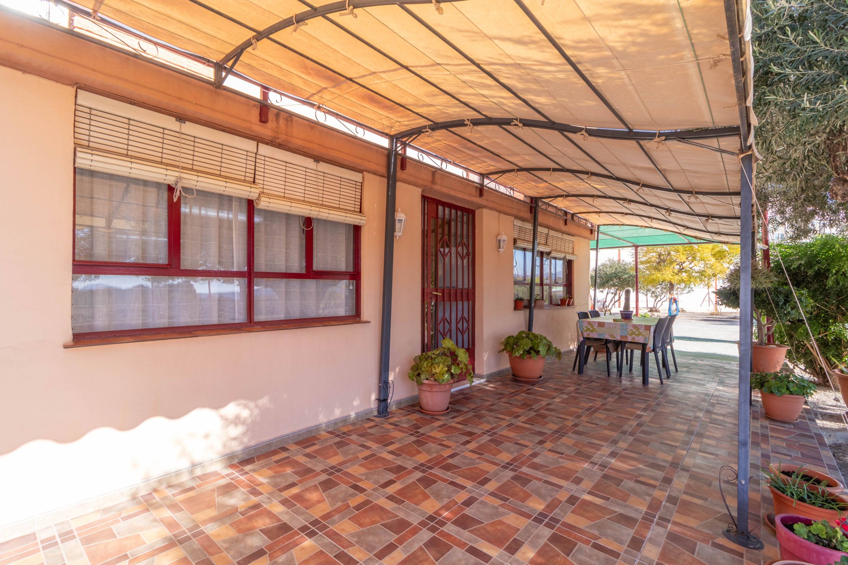 Villa for rent in Centro excursionista, Elda — Photo 4 of 35