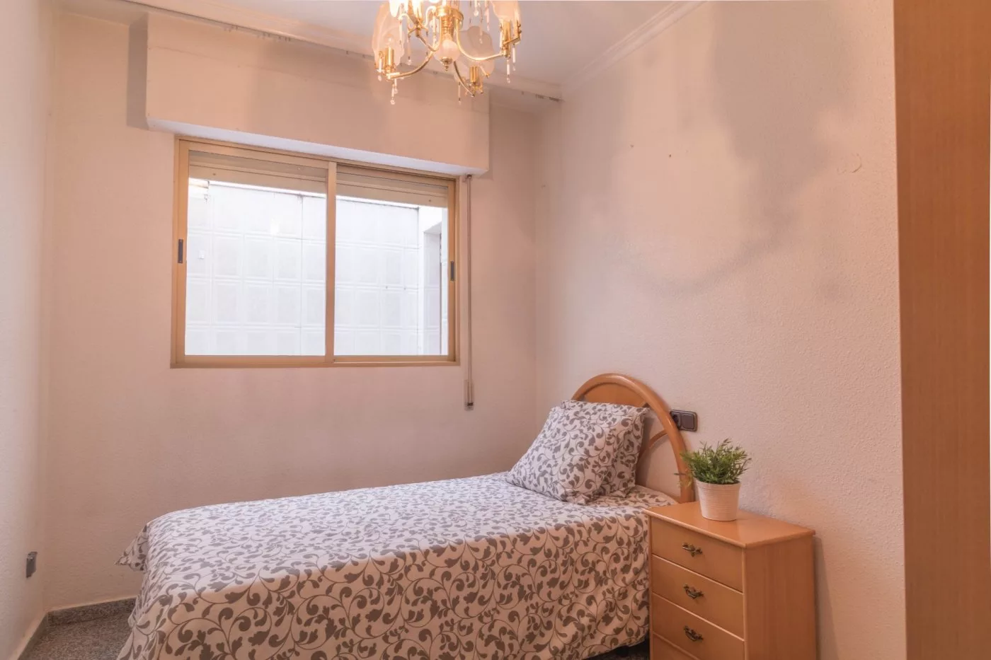 Apartment · 3 bed · 112 m² · Elda — Photo 5 of 8