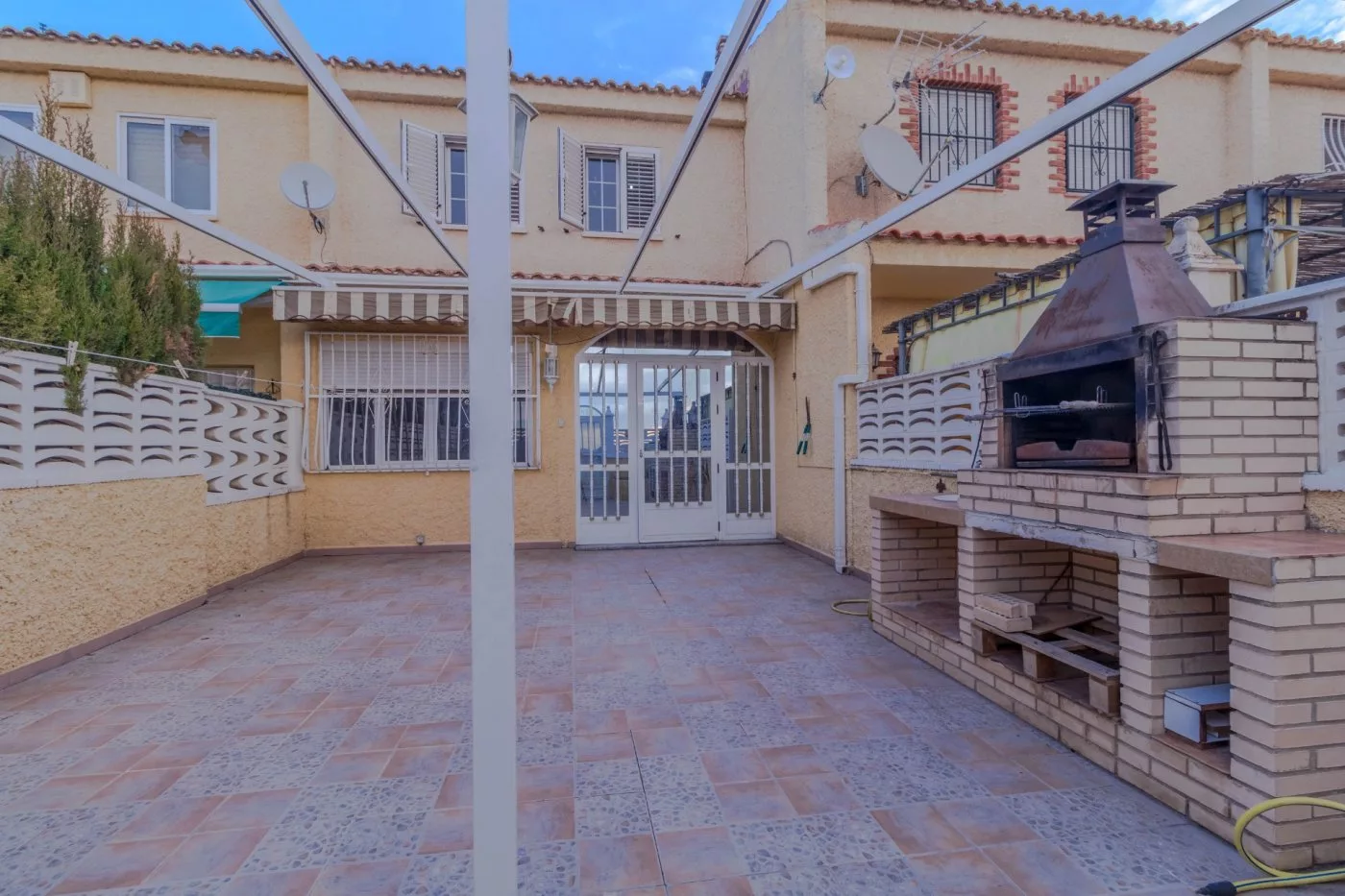 Bungalow · 4 bed · 2 baths · 130 m² · Elda