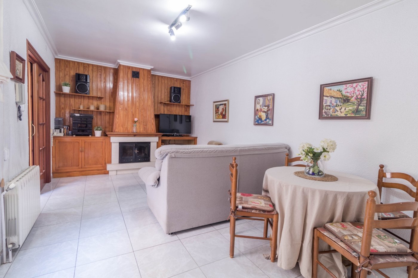Casa independiente de 3 alturas — Foto 5 de 16