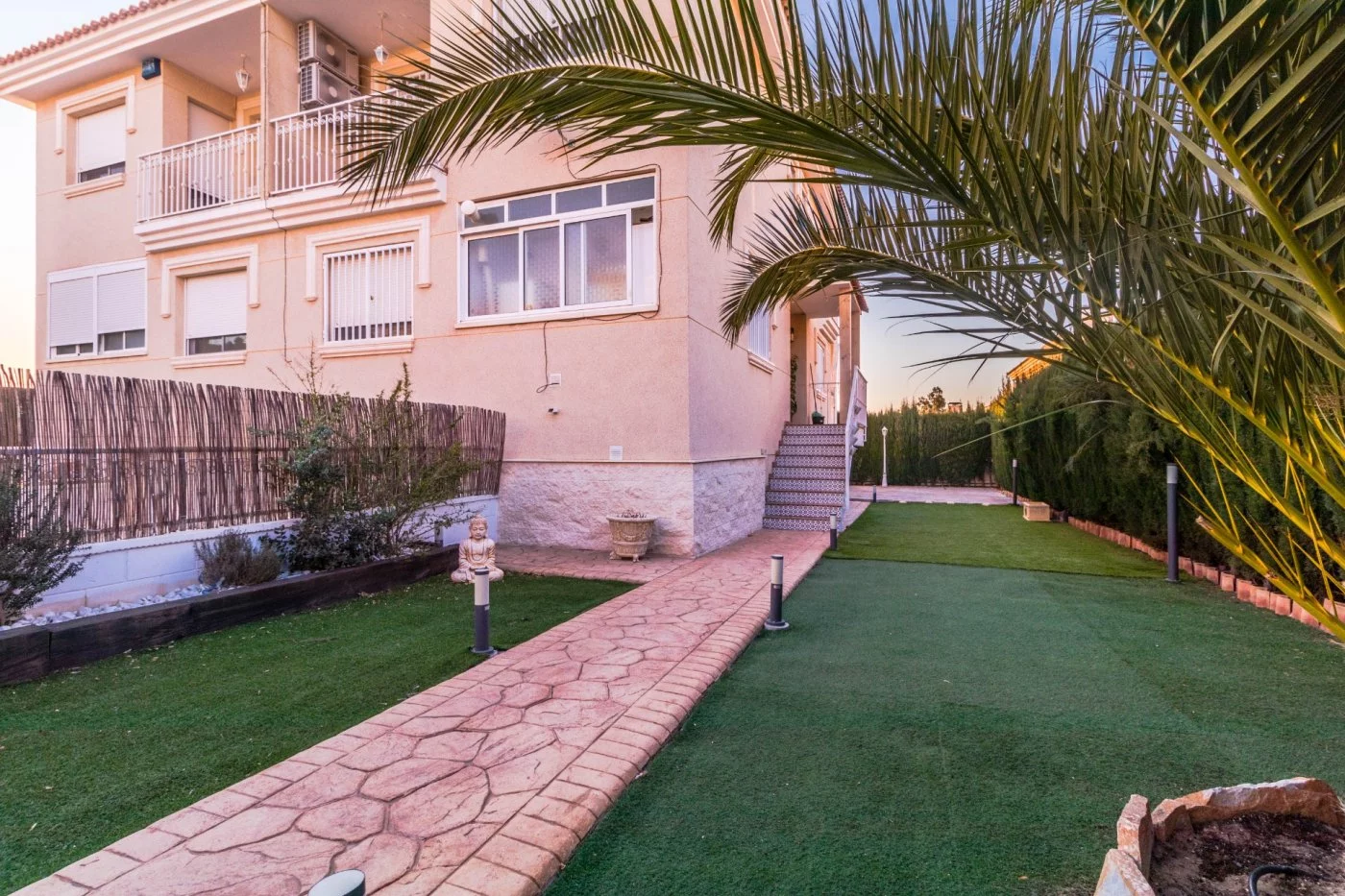 Semi-detached house for rent in Loma badá, Petrer