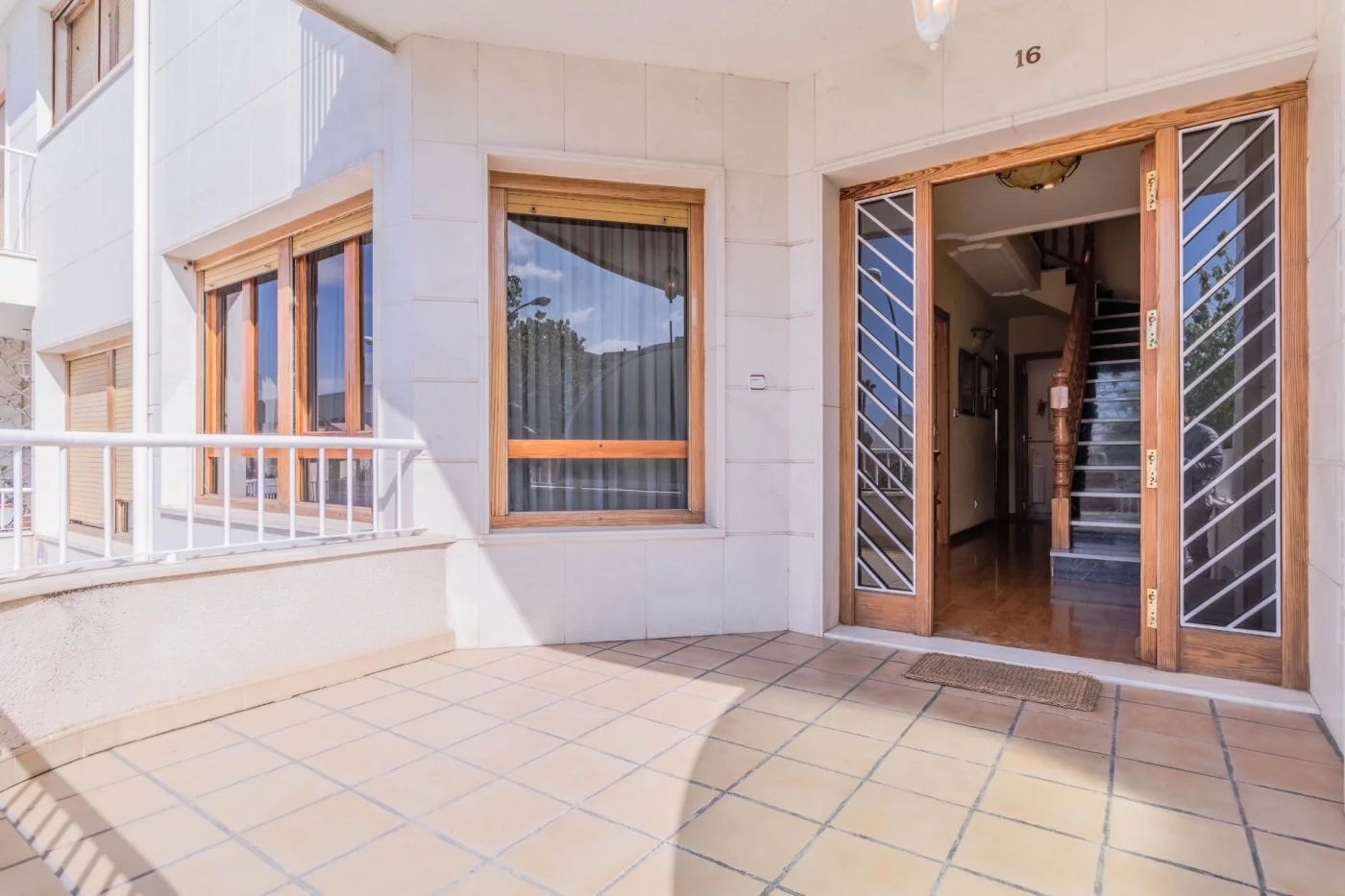 Bungalow for rent in Av. Reina Sofia, Petrer — Photo 2 of 26