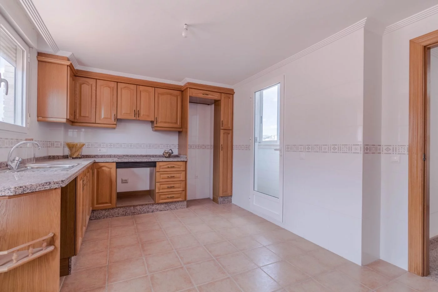 Ático for rent in Av. acacias, Elda — Photo 4 of 14