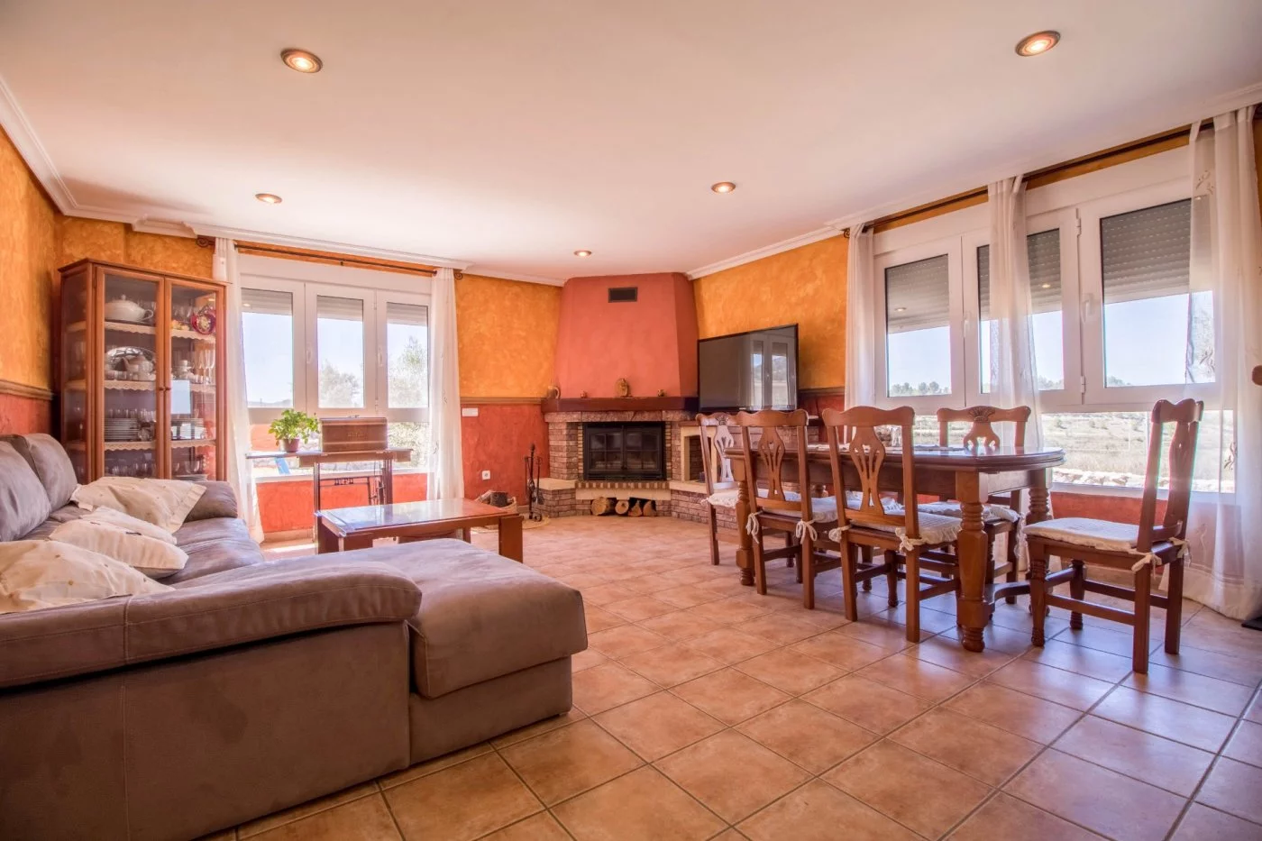 Villa for rent in Les Pedreres, Petrer — Photo 3 of 16