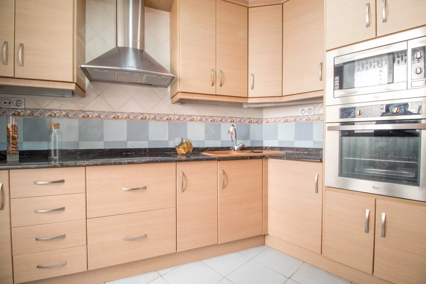 Apartment for rent in Av. alfonso xiii, Elda — Photo 3 of 10