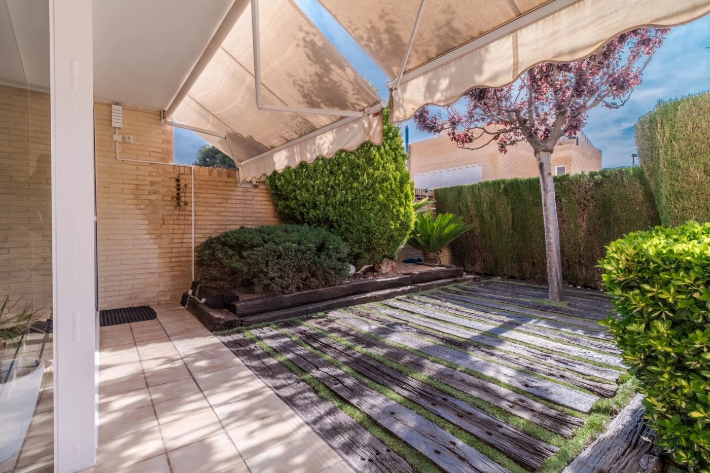 Semi-detached house for rent in Club de campo, Elda — Photo 4 of 39