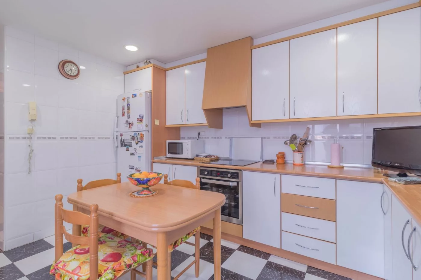 Apartment · 4 bed · 2 baths · 140 m² · Elda — Photo 3 of 17