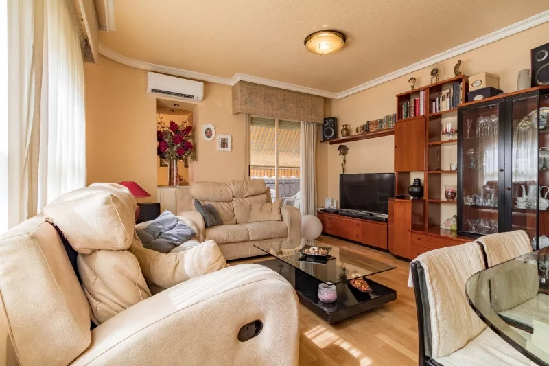 Apartment for rent in Felipe v, Petrer