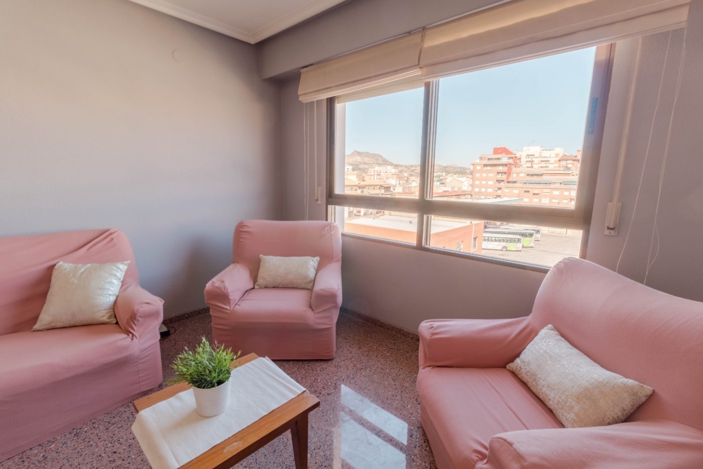 Apartment · 3 bed · 2 baths · 90 m² · Petrer — Photo 5 of 21