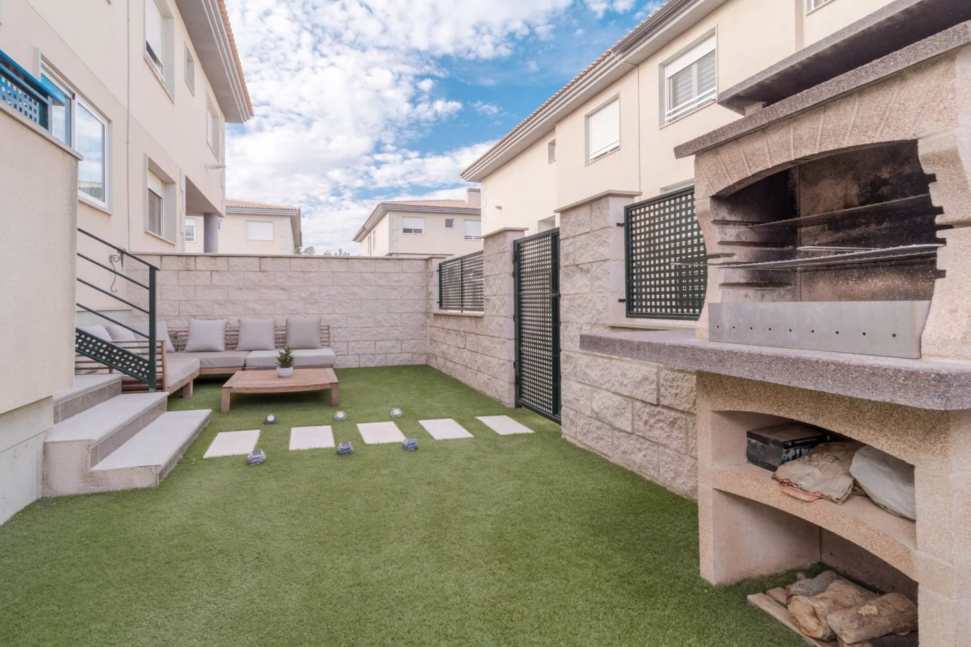 Bungalow for rent in Avenida de ronda, Elda