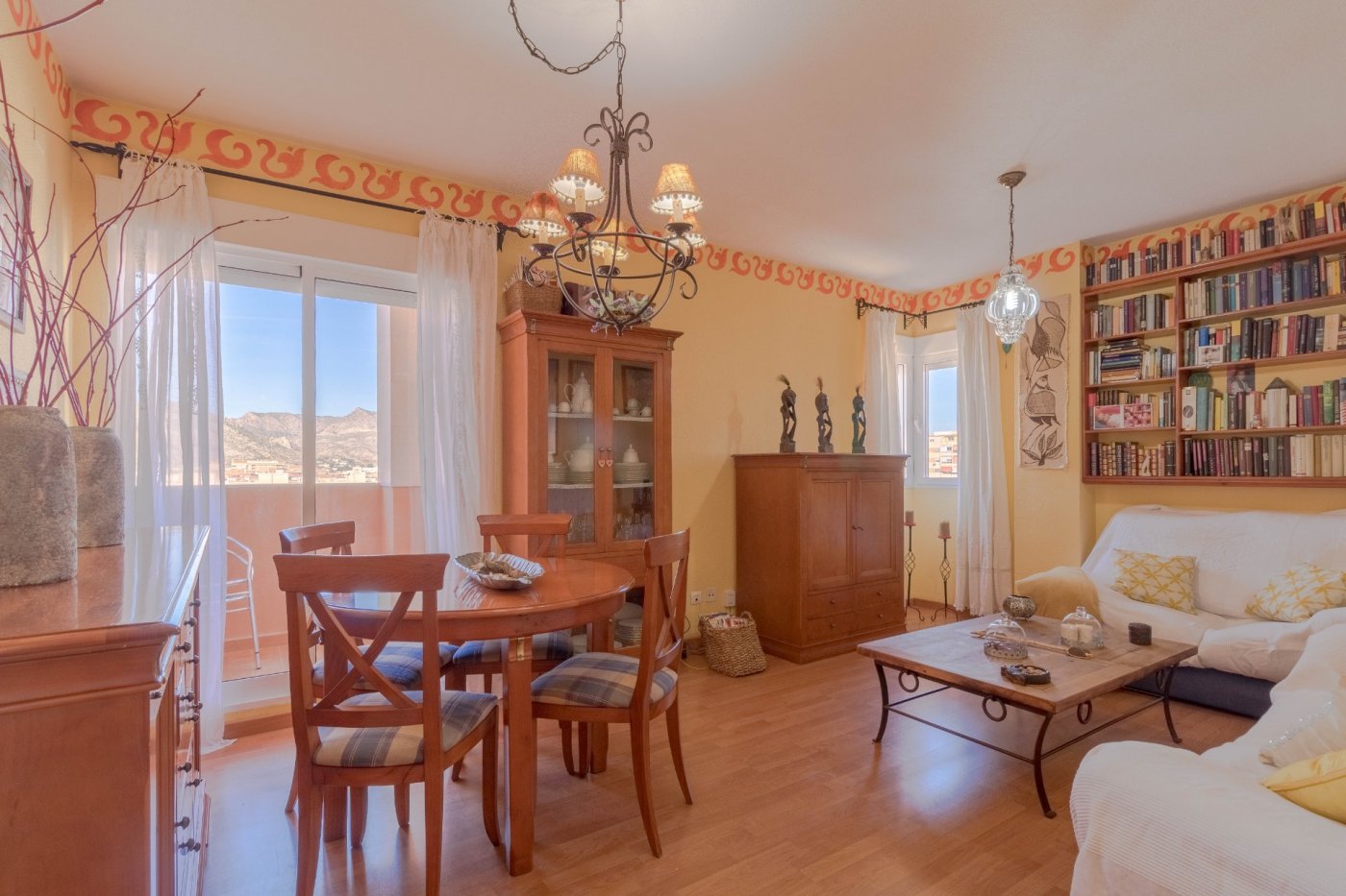 Apartment for rent in Avenida de ronda, Elda — Photo 3 of 13