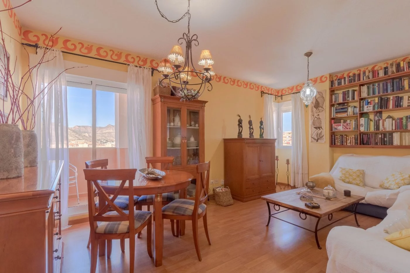 Apartment for rent in Avenida de ronda, Elda — Photo 3 of 13