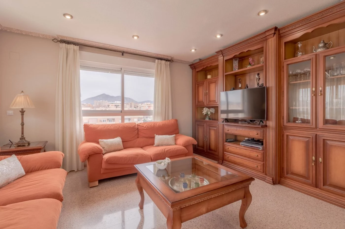 Apartment for rent in Avenida de ronda, Elda — Photo 2 of 15