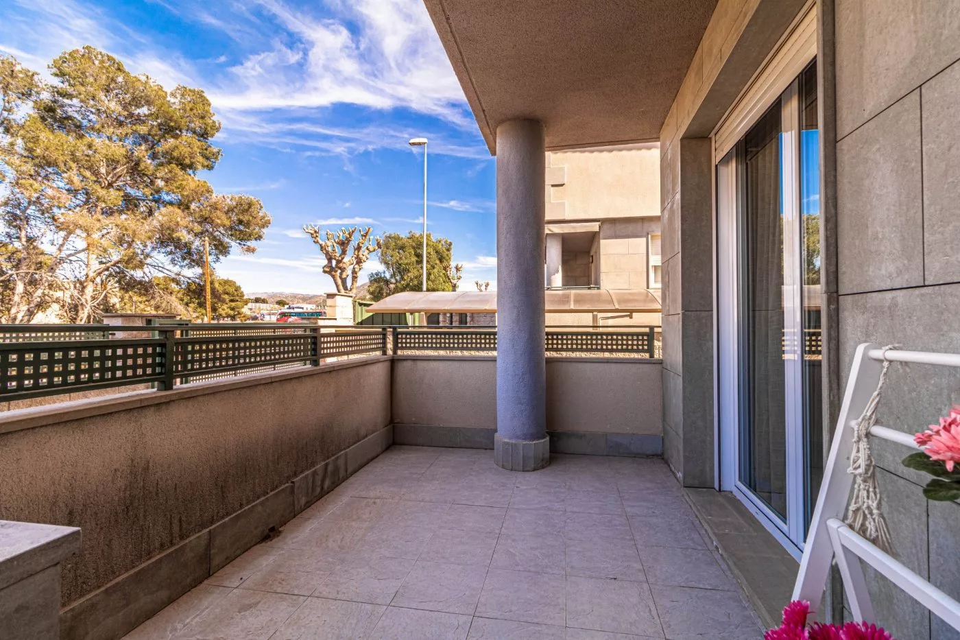 Bungalow · 3 bed · 3 baths · 194 m² · Elda — Photo 2 of 27