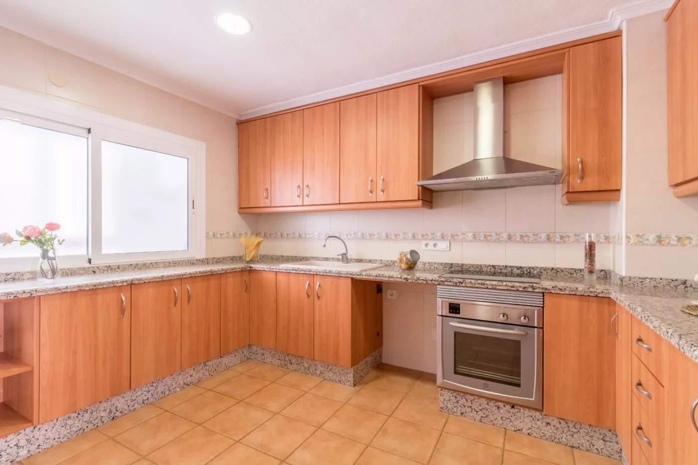 Apartment · 3 bed · 2 baths · 140 m² · Elda — Photo 4 of 16