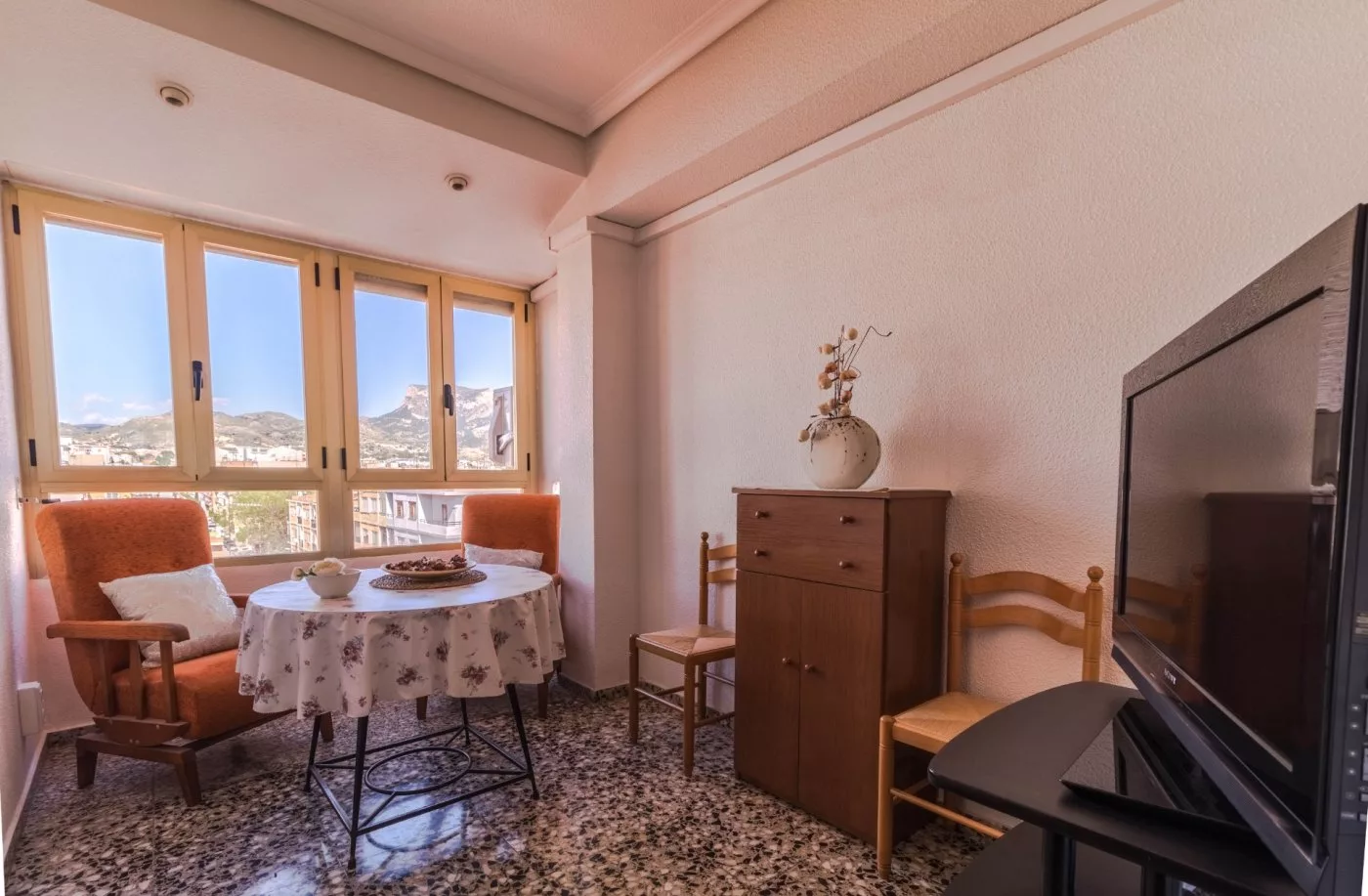 Apartment · 4 bed · 1 bath · 105 m² · Elda — Photo 3 of 15