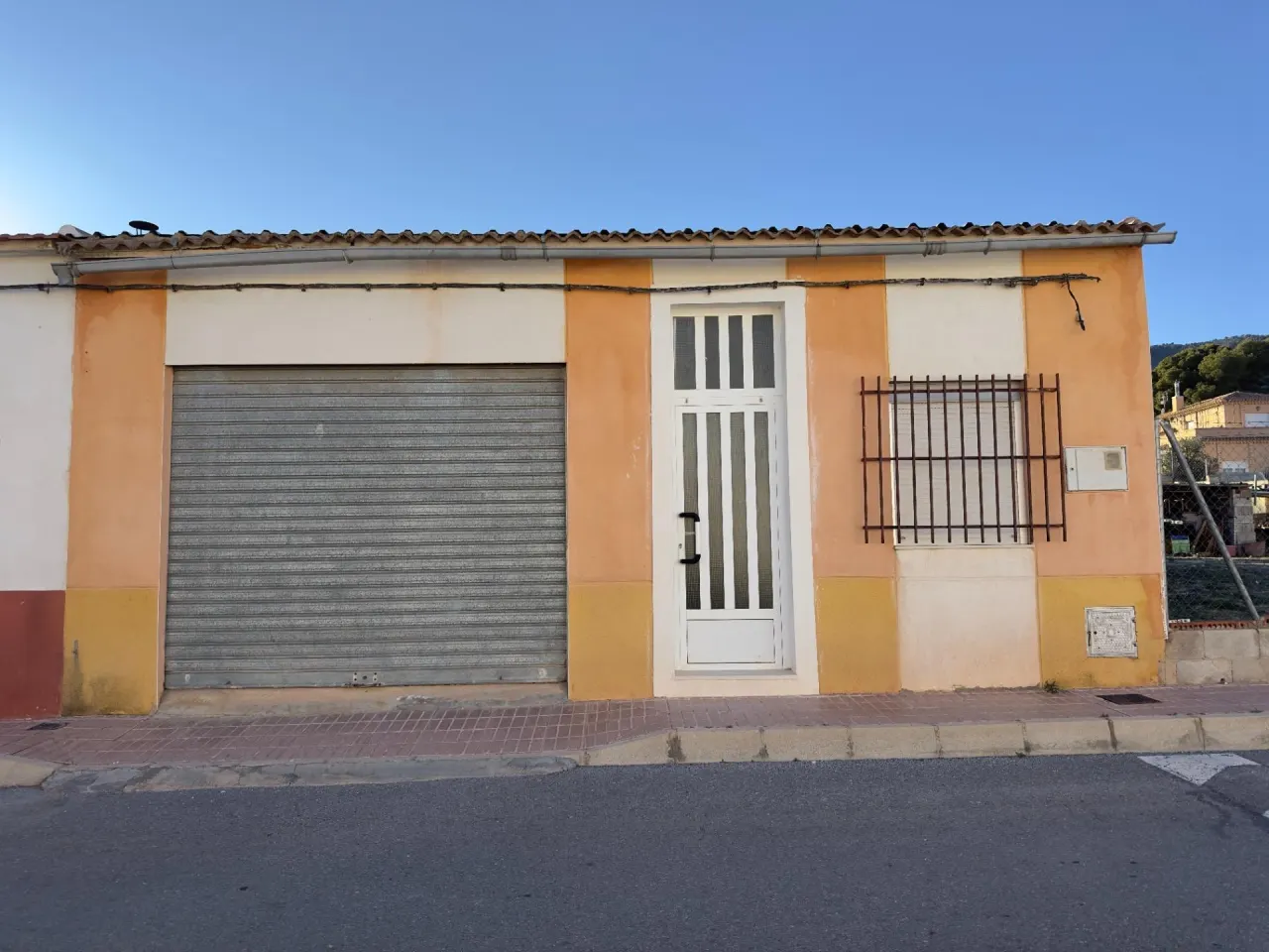 House · 3 bed · 1 bath · 150 m² · Salinas
