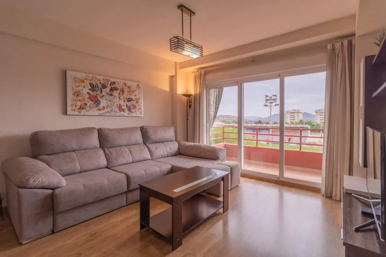 Vivir con Estilo: Piso Reformado y Céntrico con Vistas Únicas