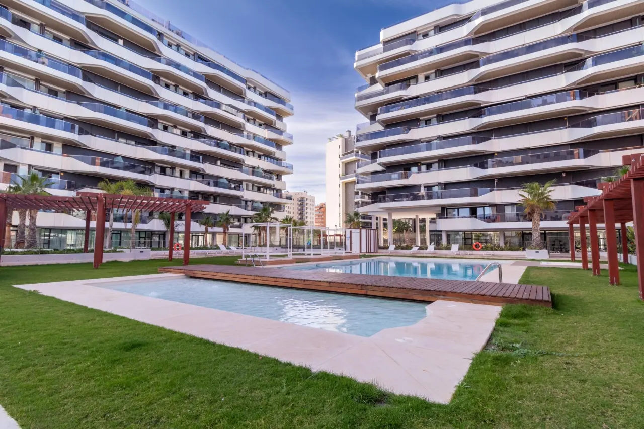 Piso exclusivo con vistas al mar en Alicante (Pau 5)