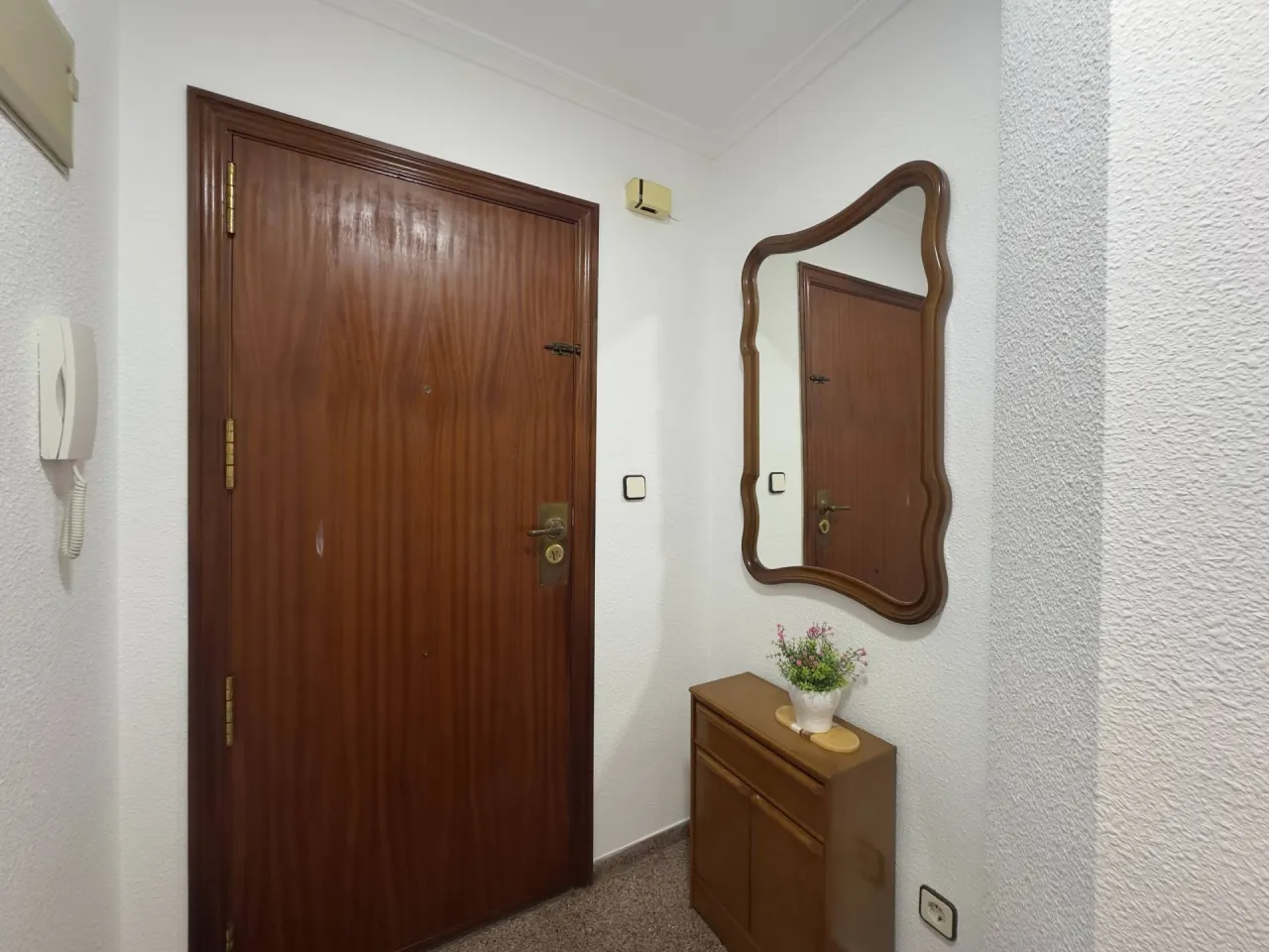 Apartment for rent in Cruz roja, Elda