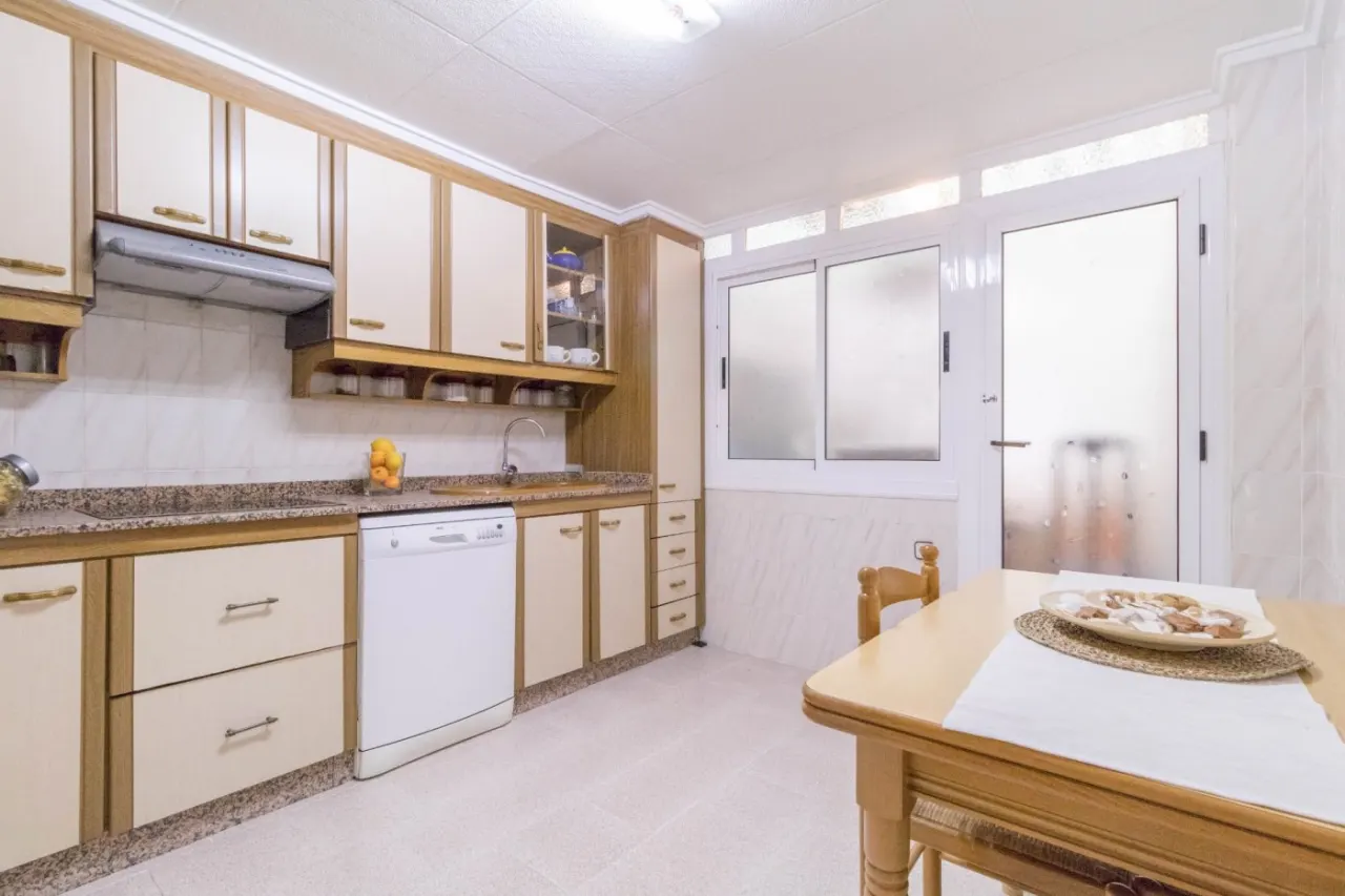 Apartment for rent in Nueva fraternidad, Elda