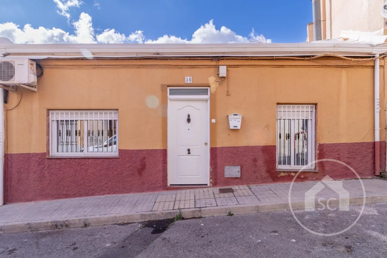 Casa Independiente con Gran Patio
