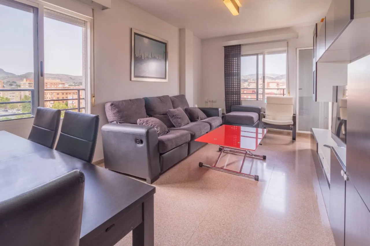 Apartment · 4 bed · 2 baths · 120 m² · Elda