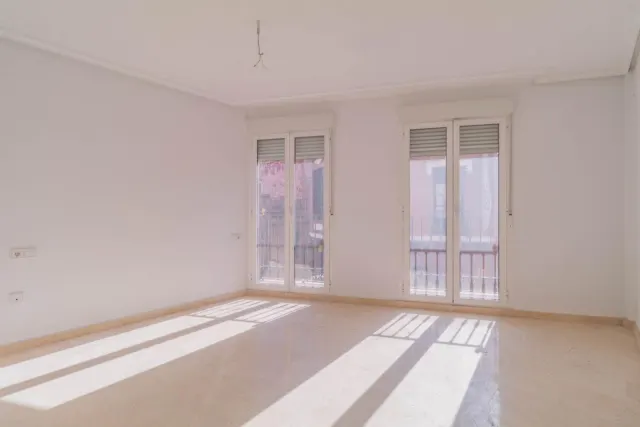 Excelente vivienda en pleno centro de Elda