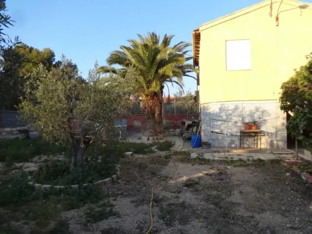 CASA DE CAMPO EN ELDA - CAMPO ALTO