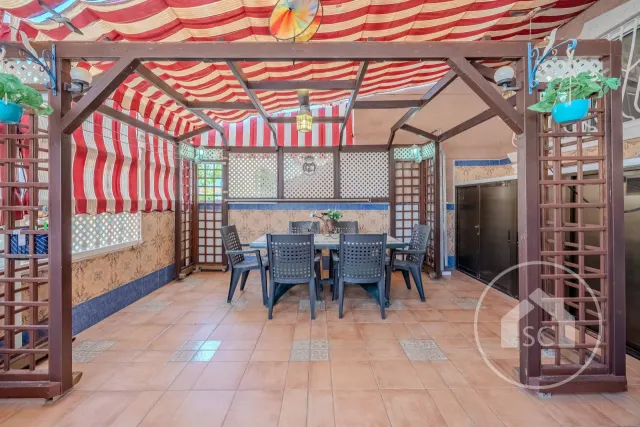 Planta Baja con Terraza y Piscina en Gran Playa