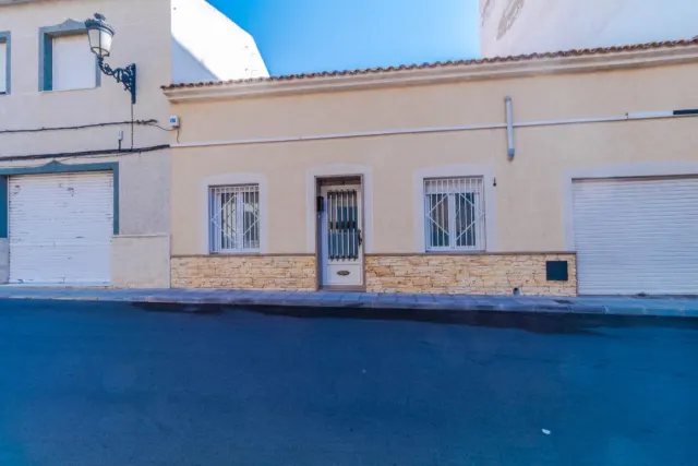 Casa independiente en zona Huerta Nueva