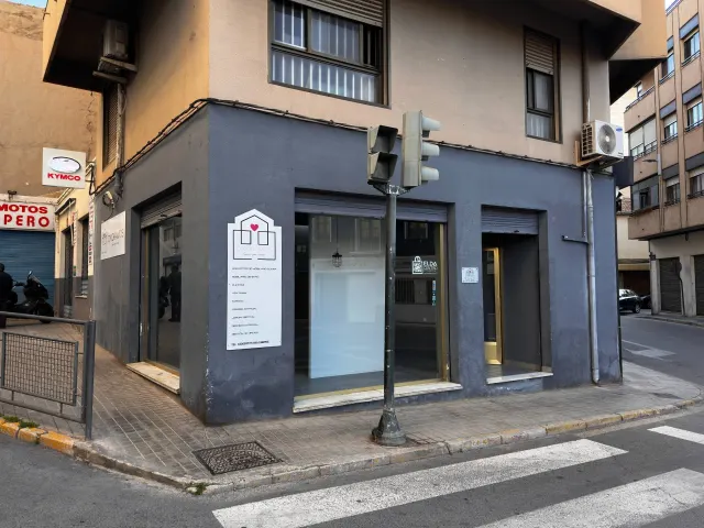 Local comercial en esquina