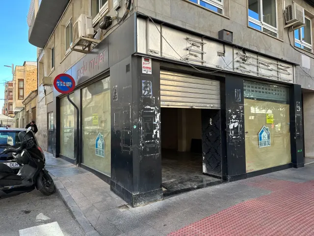 Commercial premises for rent in Gran avenida, Elda