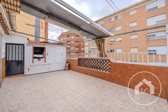 Dúplex en planta alta con terraza