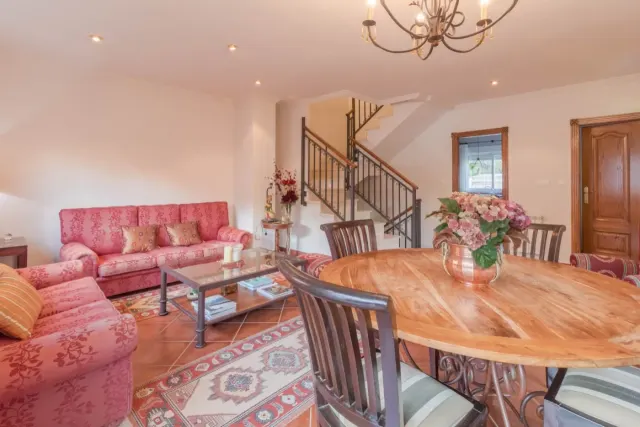Bungalow · 3 bed · 3 baths · 210 m² · Petrer