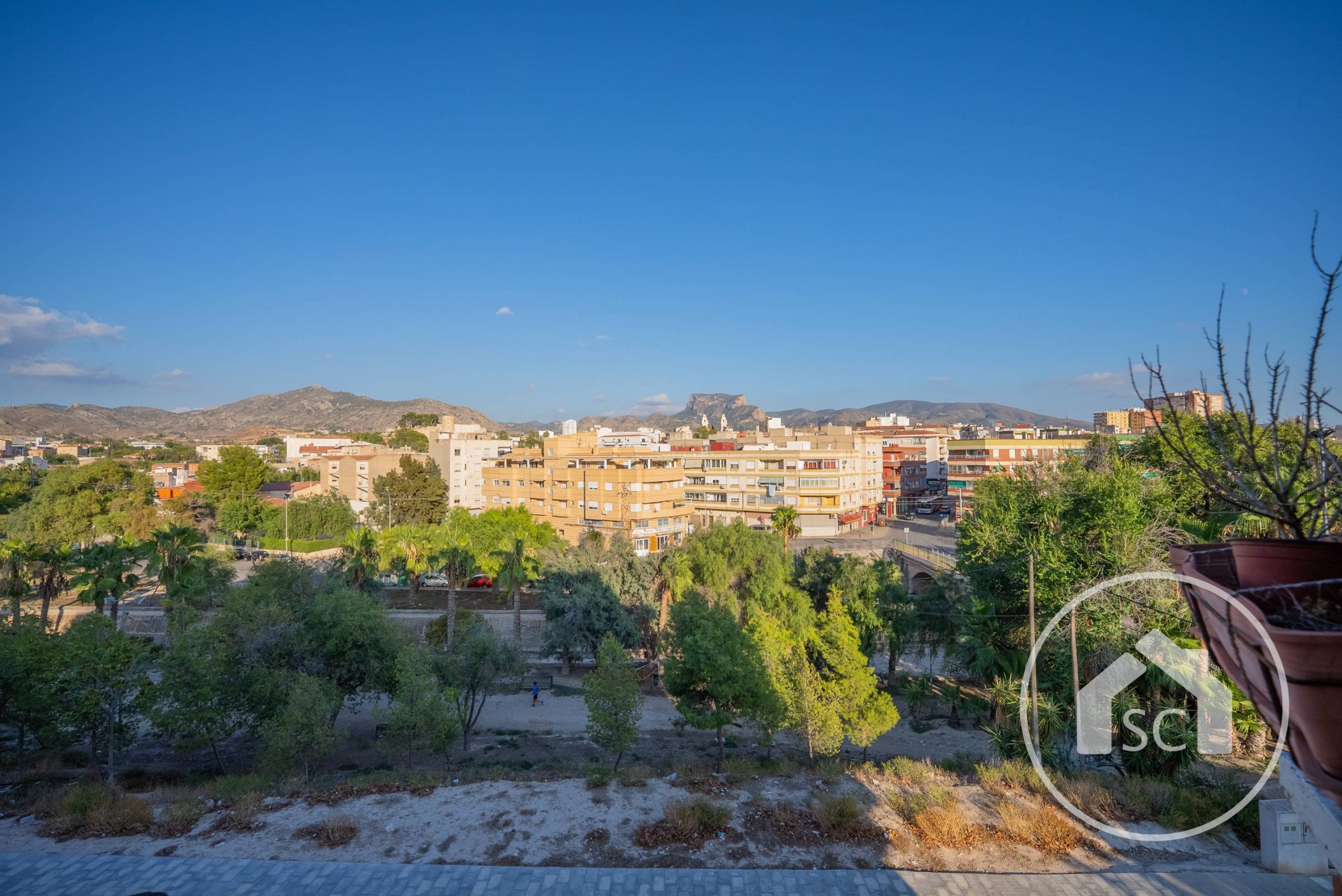 Piso en venta en Barrio la salud, Elda