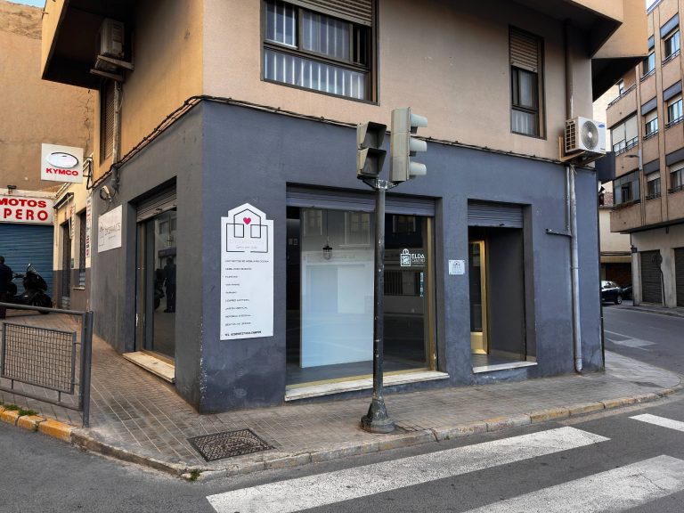 Local comercial for rent in Mercado central, Elda